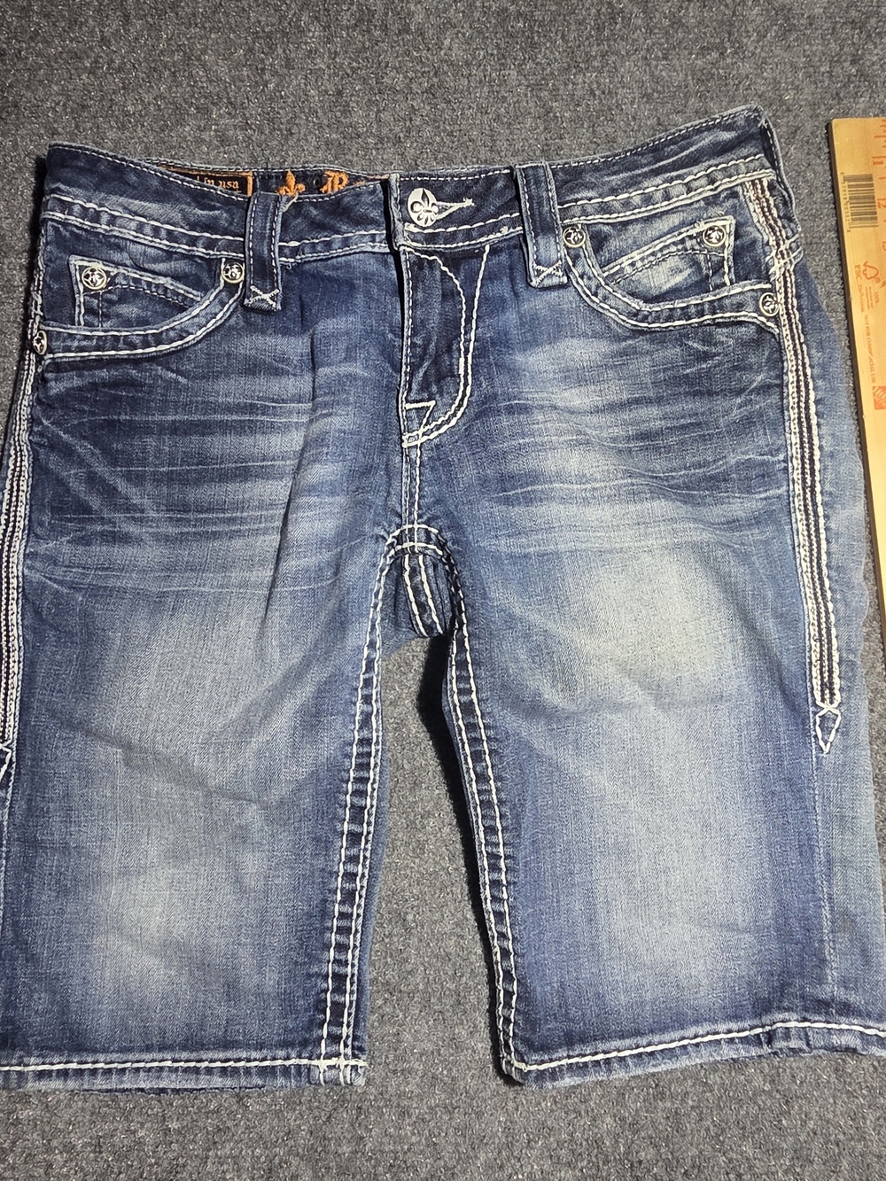 Rock Revival Johanna Bermuda Denim Shorts Women Size 28 Thick Stitch Flap Pocket